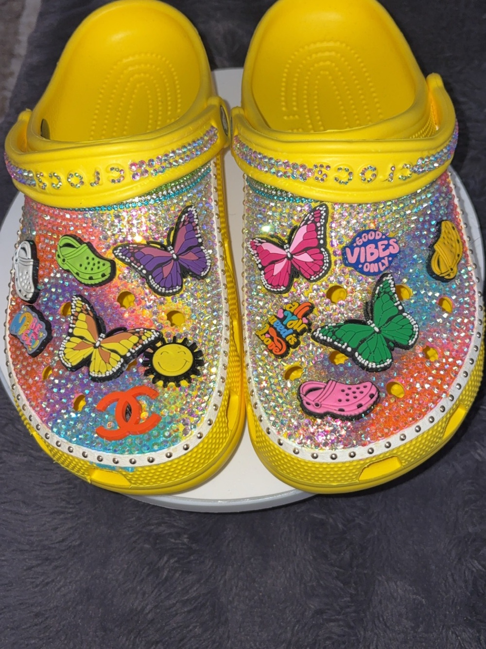 CROCS Women’s Yellow Sequin Clogs with Colorful Butterfly Charms size 11 W